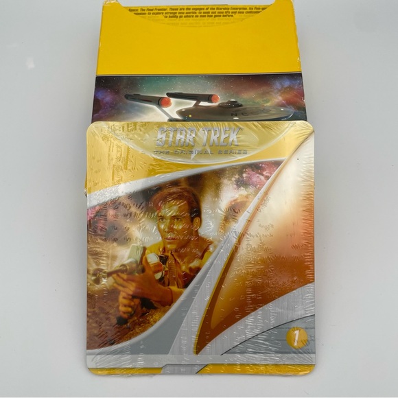 Star Trek The Original Series - Season 1 DVD 10 Disc Set Collectors Complete - Picture 4 of 10